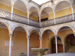 Patio de la Casa las Torres, Ubeda, Andaluzia, Espanha. Author and Copyright Liliana Ramerini