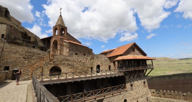 Mosteiro de Davit Gareja, Geórgia. Autor e Copyright Marco Ramerini